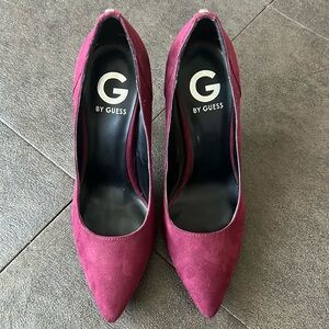 G by Guess Burgundy Suede Pump 7.5